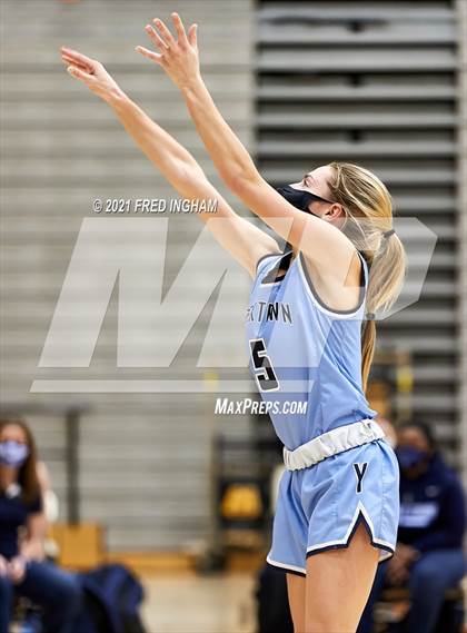 Thumbnail 2 in Yorktown @ Westfield (Regional First Round) photogallery.