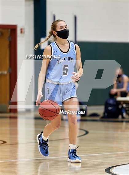 Thumbnail 1 in Yorktown @ Westfield (Regional First Round) photogallery.