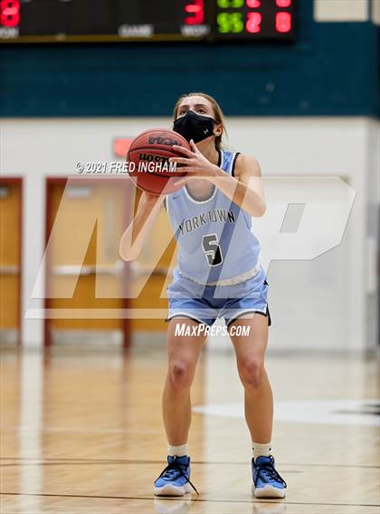 Thumbnail 1 in Yorktown @ Westfield (Regional First Round) photogallery.