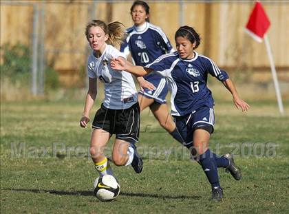 Thumbnail 2 in Crescenta Valley vs Palmdale (Hart Showcase) photogallery.