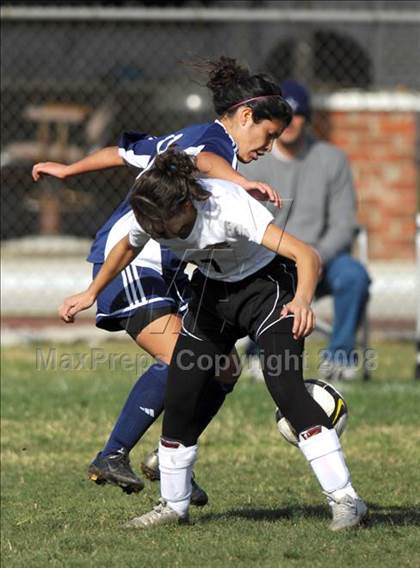 Thumbnail 2 in Crescenta Valley vs Palmdale (Hart Showcase) photogallery.