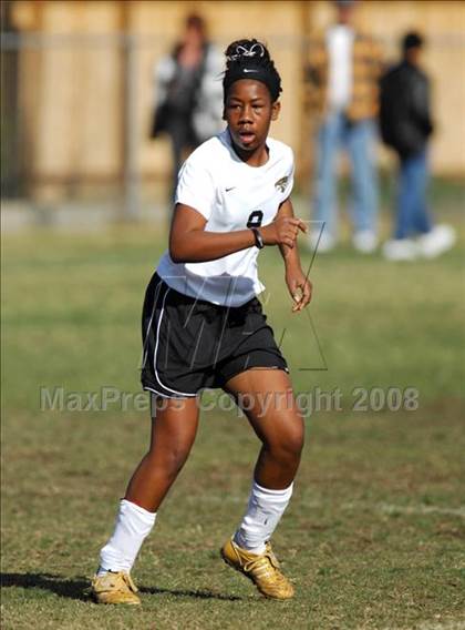 Thumbnail 1 in Crescenta Valley vs Palmdale (Hart Showcase) photogallery.