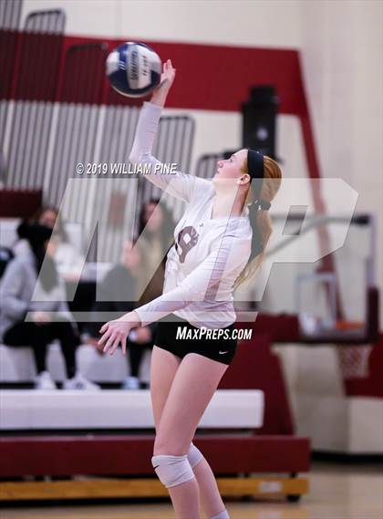 Thumbnail 2 in Pine Bush vs. Ossining (NYSPHSAA Class AA Regional Semifinal) photogallery.