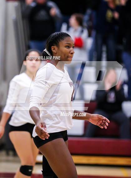 Thumbnail 3 in Pine Bush vs. Ossining (NYSPHSAA Class AA Regional Semifinal) photogallery.