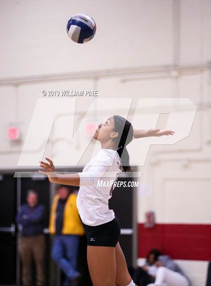 Thumbnail 2 in Pine Bush vs. Ossining (NYSPHSAA Class AA Regional Semifinal) photogallery.