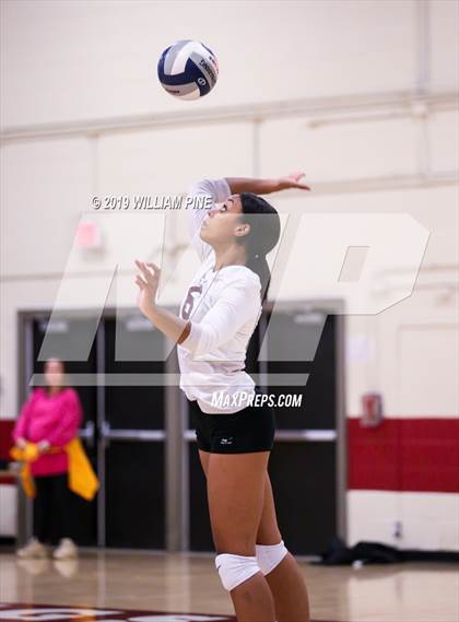 Thumbnail 1 in Pine Bush vs. Ossining (NYSPHSAA Class AA Regional Semifinal) photogallery.