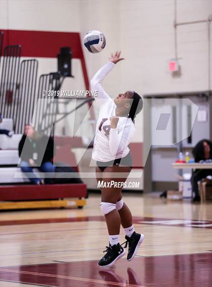 Thumbnail 1 in Pine Bush vs. Ossining (NYSPHSAA Class AA Regional Semifinal) photogallery.