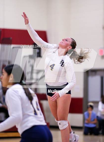 Thumbnail 2 in Pine Bush vs. Ossining (NYSPHSAA Class AA Regional Semifinal) photogallery.