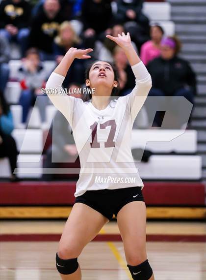 Thumbnail 1 in Pine Bush vs. Ossining (NYSPHSAA Class AA Regional Semifinal) photogallery.