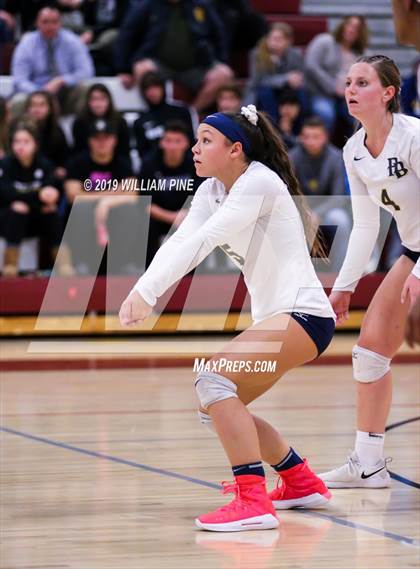 Thumbnail 3 in Pine Bush vs. Ossining (NYSPHSAA Class AA Regional Semifinal) photogallery.