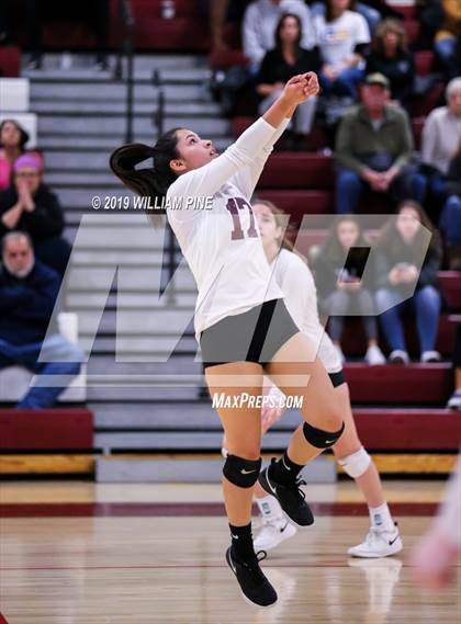 Thumbnail 2 in Pine Bush vs. Ossining (NYSPHSAA Class AA Regional Semifinal) photogallery.