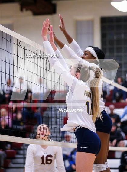 Thumbnail 3 in Pine Bush vs. Ossining (NYSPHSAA Class AA Regional Semifinal) photogallery.