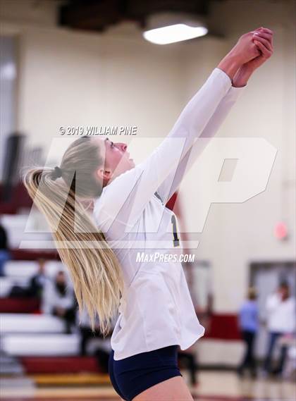 Thumbnail 3 in Pine Bush vs. Ossining (NYSPHSAA Class AA Regional Semifinal) photogallery.