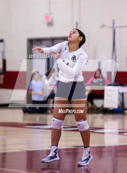 Thumbnail 1 in Pine Bush vs. Ossining (NYSPHSAA Class AA Regional Semifinal) photogallery.