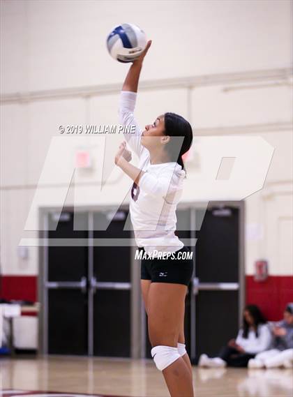 Thumbnail 1 in Pine Bush vs. Ossining (NYSPHSAA Class AA Regional Semifinal) photogallery.