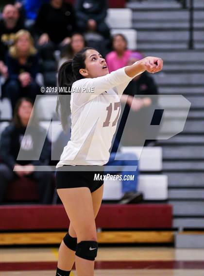 Thumbnail 1 in Pine Bush vs. Ossining (NYSPHSAA Class AA Regional Semifinal) photogallery.