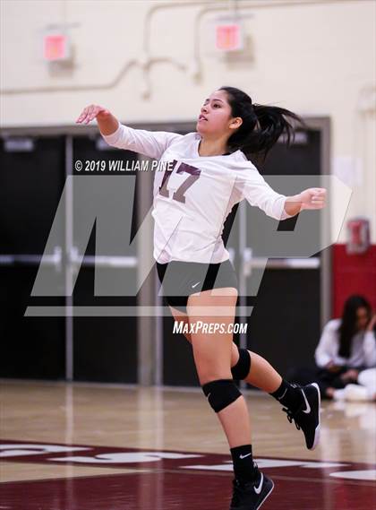 Thumbnail 2 in Pine Bush vs. Ossining (NYSPHSAA Class AA Regional Semifinal) photogallery.
