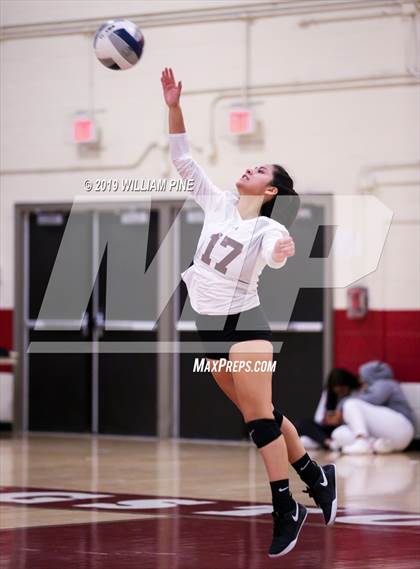 Thumbnail 1 in Pine Bush vs. Ossining (NYSPHSAA Class AA Regional Semifinal) photogallery.