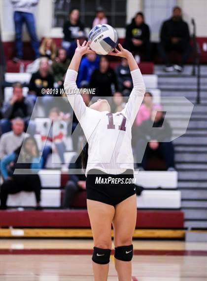 Thumbnail 1 in Pine Bush vs. Ossining (NYSPHSAA Class AA Regional Semifinal) photogallery.