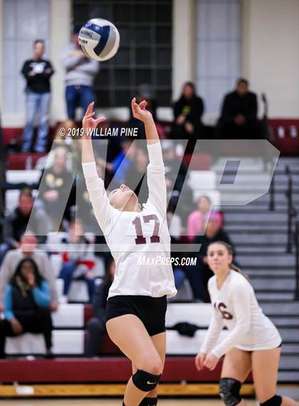Thumbnail 2 in Pine Bush vs. Ossining (NYSPHSAA Class AA Regional Semifinal) photogallery.