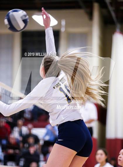 Thumbnail 1 in Pine Bush vs. Ossining (NYSPHSAA Class AA Regional Semifinal) photogallery.