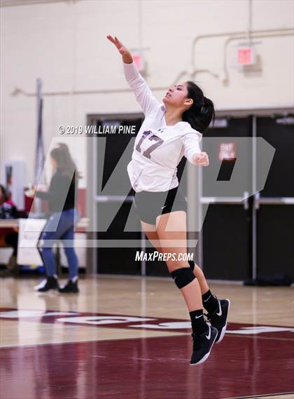 Thumbnail 3 in Pine Bush vs. Ossining (NYSPHSAA Class AA Regional Semifinal) photogallery.