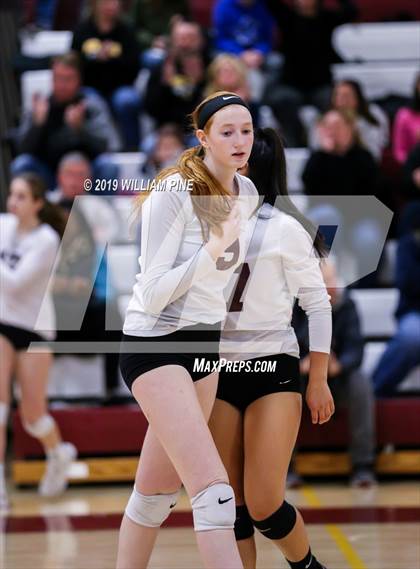 Thumbnail 2 in Pine Bush vs. Ossining (NYSPHSAA Class AA Regional Semifinal) photogallery.