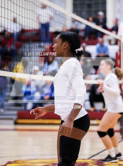 Thumbnail 2 in Pine Bush vs. Ossining (NYSPHSAA Class AA Regional Semifinal) photogallery.