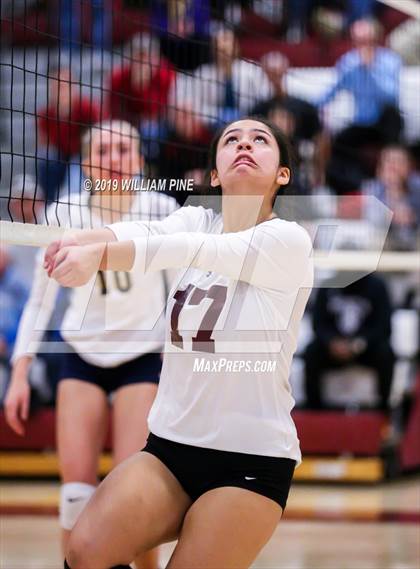Thumbnail 1 in Pine Bush vs. Ossining (NYSPHSAA Class AA Regional Semifinal) photogallery.