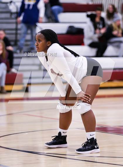 Thumbnail 1 in Pine Bush vs. Ossining (NYSPHSAA Class AA Regional Semifinal) photogallery.