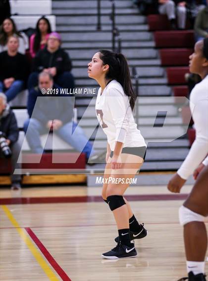 Thumbnail 1 in Pine Bush vs. Ossining (NYSPHSAA Class AA Regional Semifinal) photogallery.
