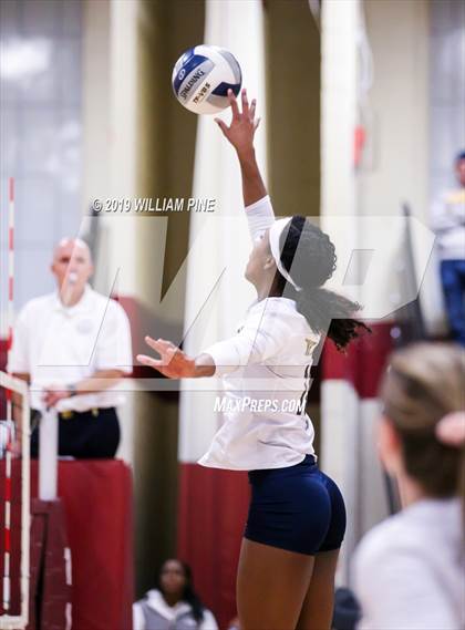 Thumbnail 1 in Pine Bush vs. Ossining (NYSPHSAA Class AA Regional Semifinal) photogallery.