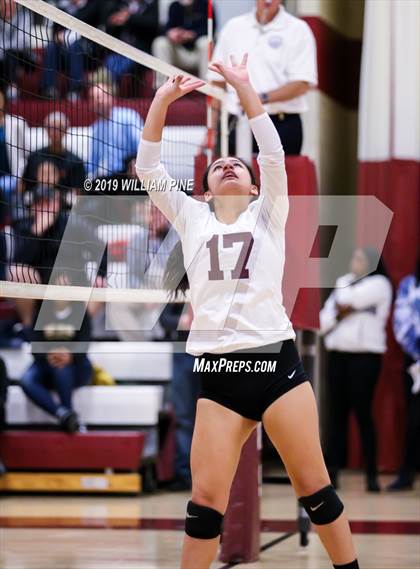 Thumbnail 2 in Pine Bush vs. Ossining (NYSPHSAA Class AA Regional Semifinal) photogallery.