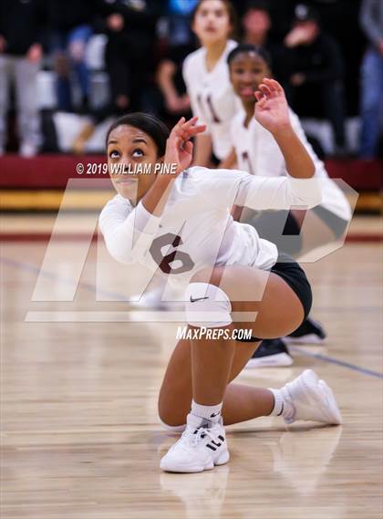 Thumbnail 1 in Pine Bush vs. Ossining (NYSPHSAA Class AA Regional Semifinal) photogallery.