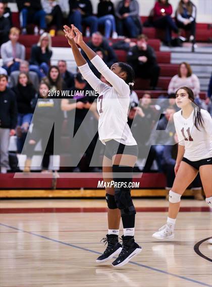 Thumbnail 1 in Pine Bush vs. Ossining (NYSPHSAA Class AA Regional Semifinal) photogallery.