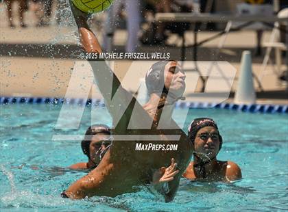 Thumbnail 1 in La Jolla vs Torrey Pines (18th Annual Draz Classic) photogallery.