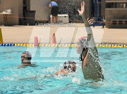 Thumbnail 2 in La Jolla vs Torrey Pines (18th Annual Draz Classic) photogallery.