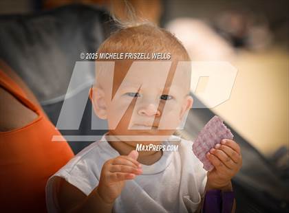 Thumbnail 2 in La Jolla vs Torrey Pines (18th Annual Draz Classic) photogallery.