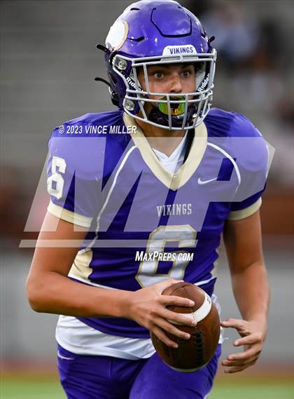 Thumbnail 2 in Sumner @ Puyallup photogallery.