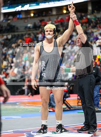 Thumbnail 1 in CHSAA State Championship (2A/3A Session One) photogallery.