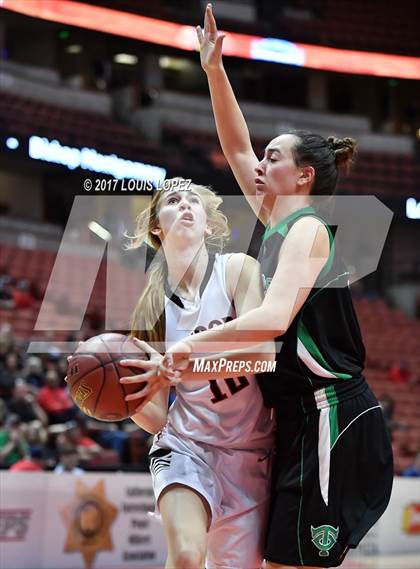 Thumbnail 2 in Glendora vs. Thousand Oaks (CIF SS DIV 3AA Final) photogallery.