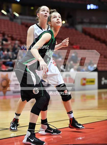 Thumbnail 2 in Glendora vs. Thousand Oaks (CIF SS DIV 3AA Final) photogallery.