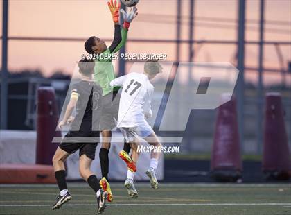 Thumbnail 1 in Lakewood @ Monarch photogallery.