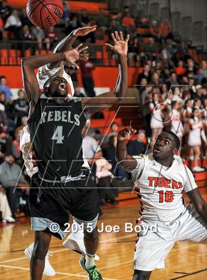 Thumbnail 2 in Butler @ Grissom photogallery.
