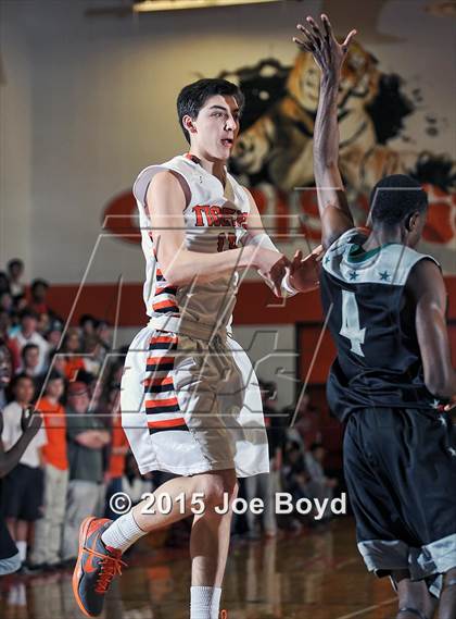 Thumbnail 3 in Butler @ Grissom photogallery.