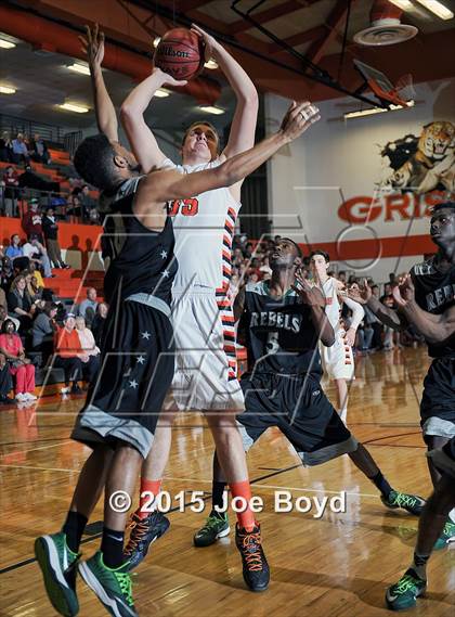 Thumbnail 2 in Butler @ Grissom photogallery.