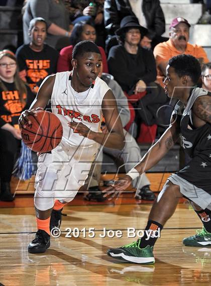 Thumbnail 2 in Butler @ Grissom photogallery.