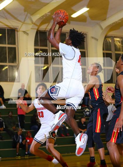 Thumbnail 2 in Crossroads vs. Taft (St. Monica Tournament) photogallery.