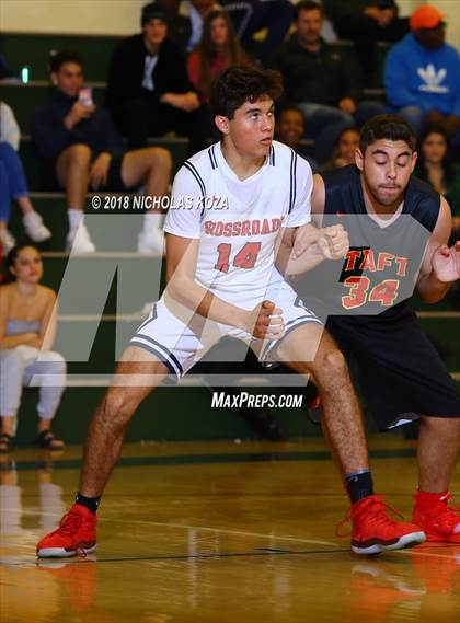 Thumbnail 1 in Crossroads vs. Taft (St. Monica Tournament) photogallery.
