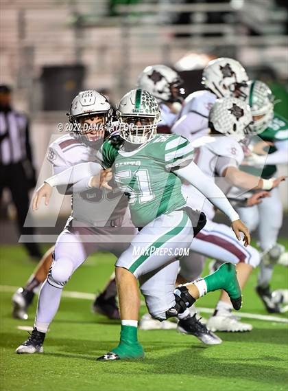 Thumbnail 2 in Santo vs Seymour (Texas UIL 2A-2 Bi-District) photogallery.